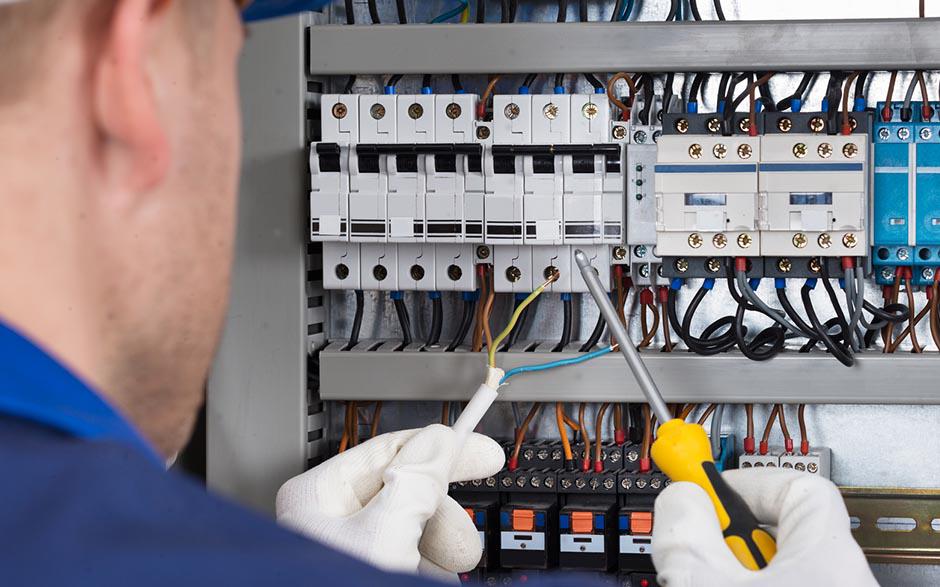 tarif d'un électricien Sèvres